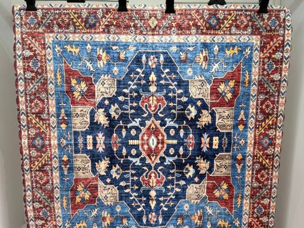 رومیزی مربع طرح دل نقش