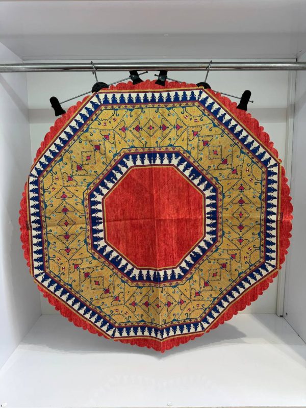 رومیزی گرد طرح تیما