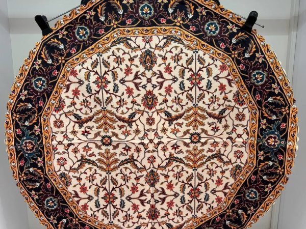 رومیزی گرد طرح بوستان