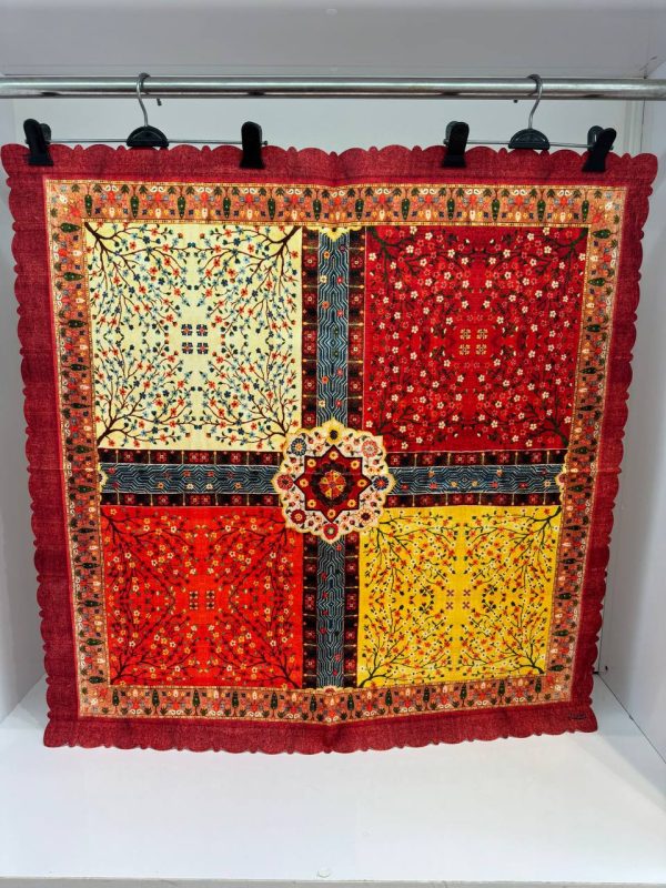 رومیزی مربع طرح چهارفصل