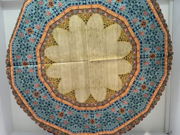 رومیزی گرد طرح خیال