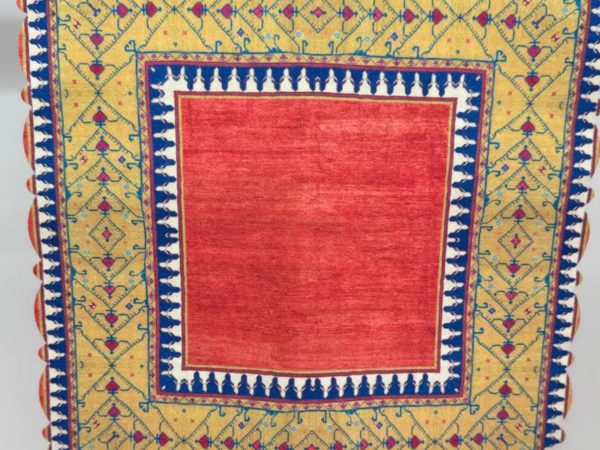 رومیزی عسلی طرح تیما