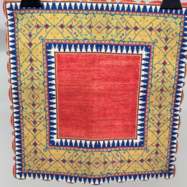 رومیزی عسلی طرح تیما