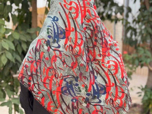 روسری نخی طرح آرزو طوسی قرمز- قواره120