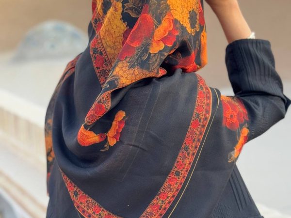 روسری نخی طرح گل و مرغ -قواره120