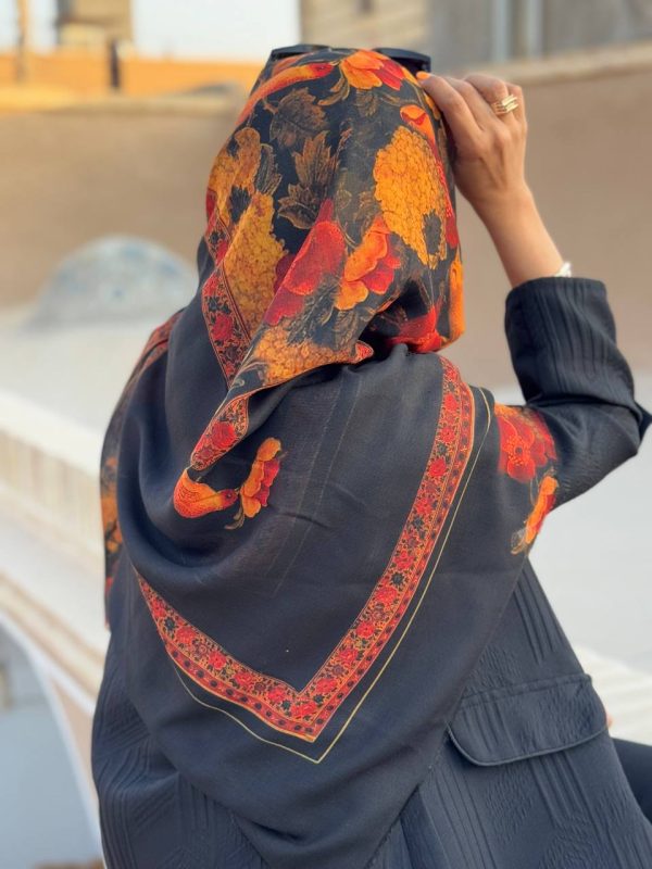 روسری نخی طرح گل و مرغ -قواره120