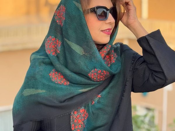 روسری نخی طرح نارملا سبز -قواره120