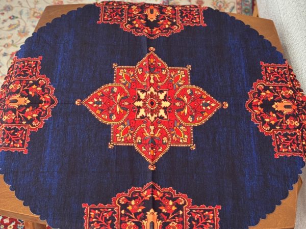 رومیزی گرد طرح جانان